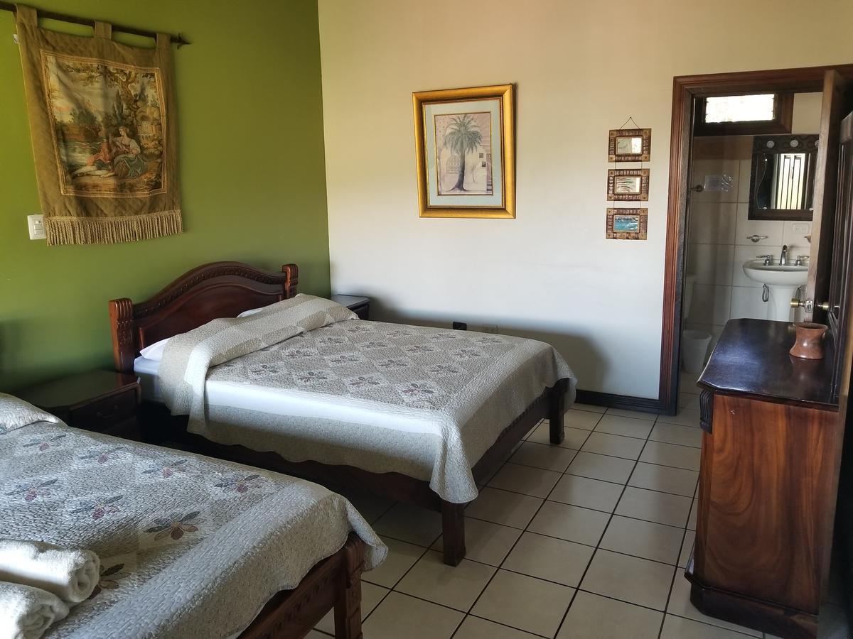 Hotel Monte Campana Heredia Birri Экстерьер фото